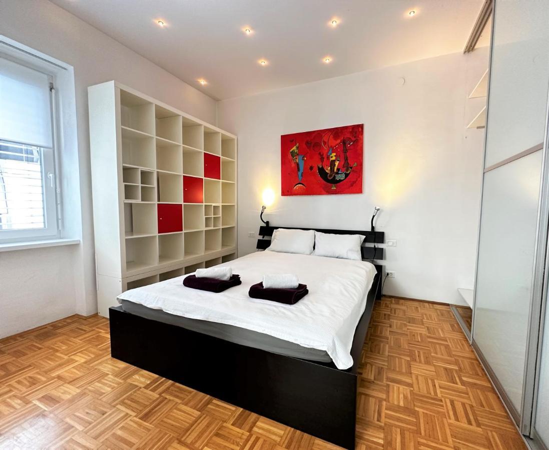 Charming Starry Night Apartment Ljubljana Luaran gambar
